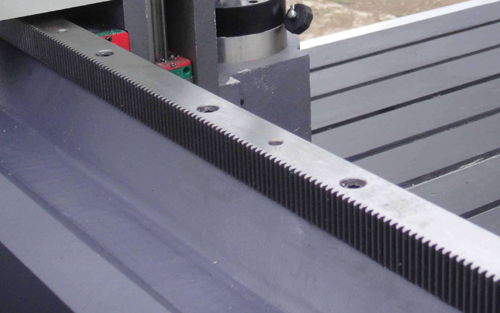 雕刻機(jī)齒條要打油 雕刻機(jī)齒條要打油